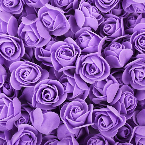 Pétales de rose en mousse violet 